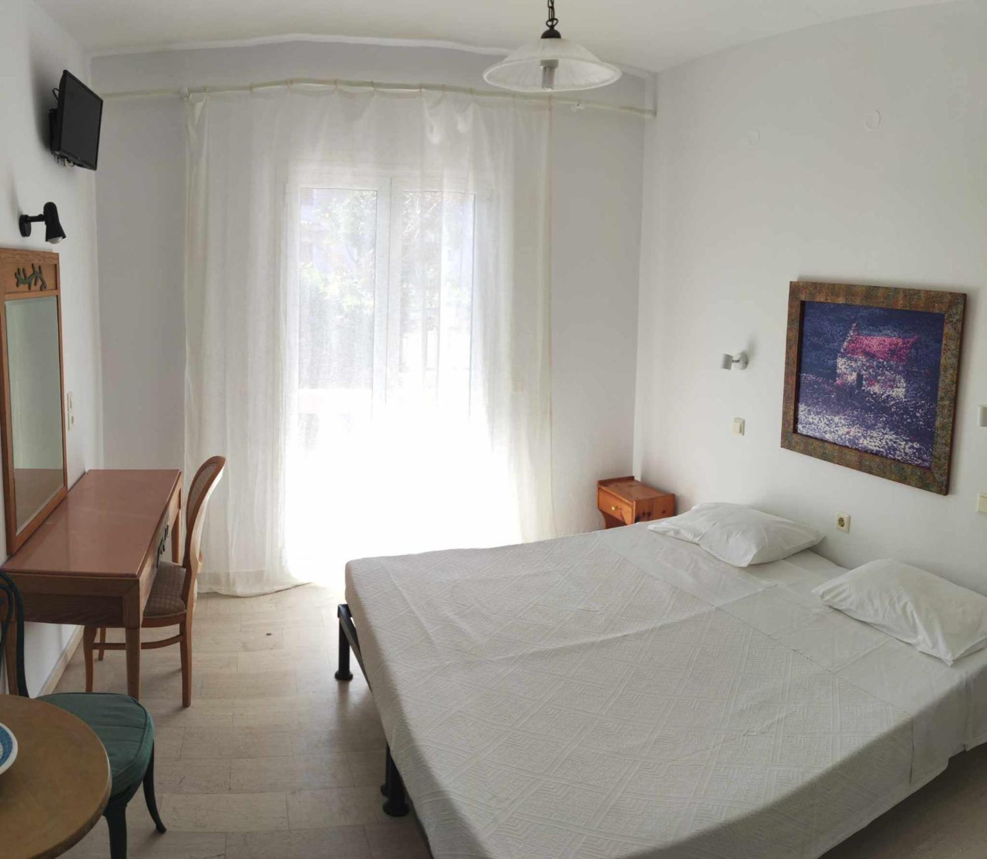 Alexandra'S Apartments Acharavi  Luaran gambar